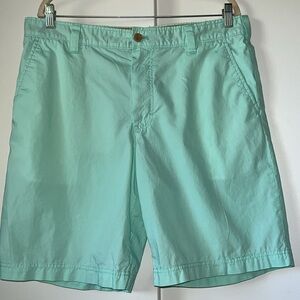 Izod Salt Water Flat Front Shorts Light Green Size 36